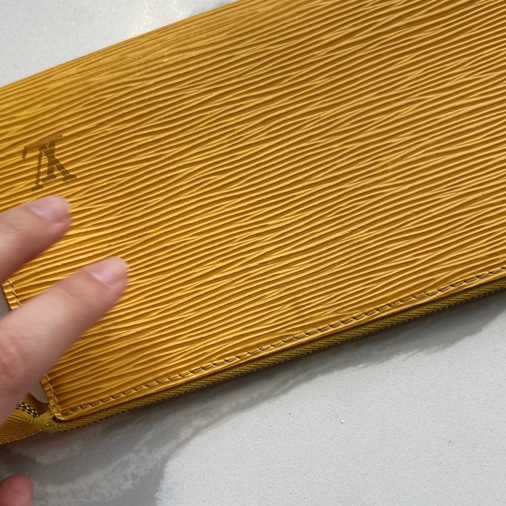 Louis Vuitton Epi leather pochette vintage Tassili Yellow - Picture 5 of 16